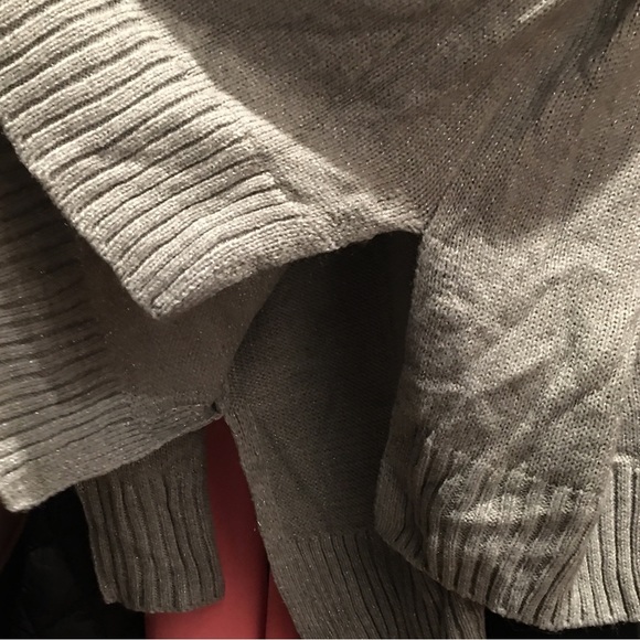 Cute blouse - Picture 5 of 5